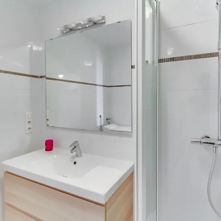 Apartment Les Hauts De Fonsainte By Interhome La Ciotat