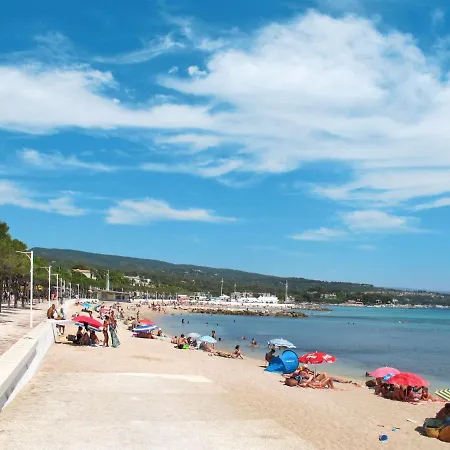 Apartment Les Hauts De Fonsainte By Interhome